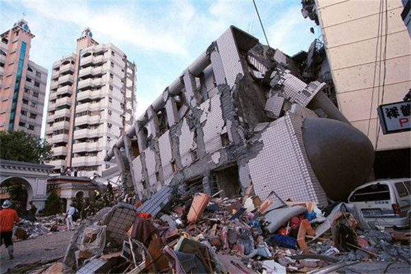 9·21集集地震发生在哪一年死了多少人