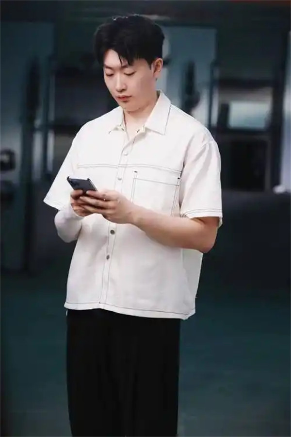 解说管泽元个人资料介绍
