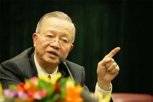 曾仕强个人资料及简介
