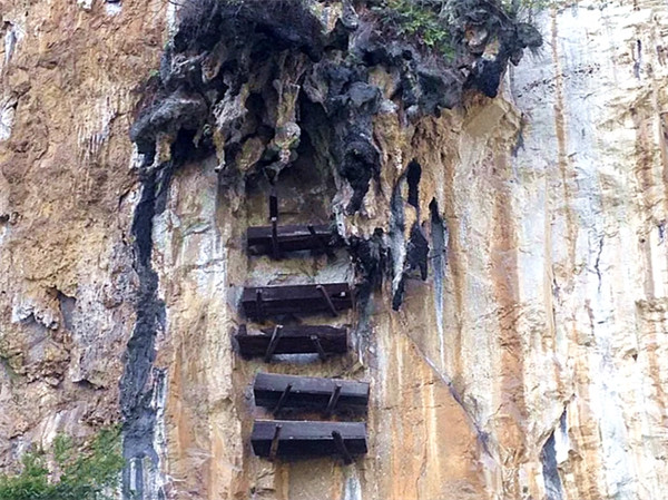 僰人悬棺景区在哪里有什么传说