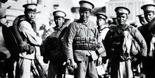 中原大战发生在哪一年是谁和谁打仗