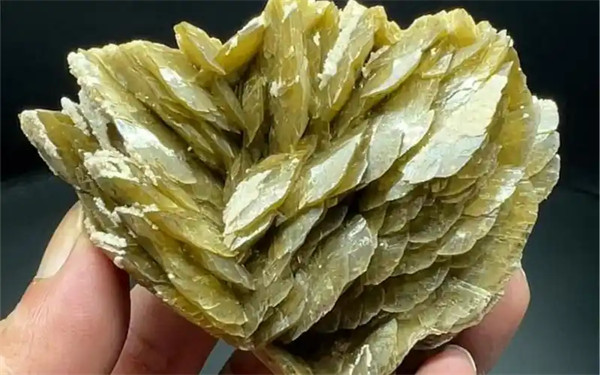 菱铁矿的主要成分是什么是混合物吗